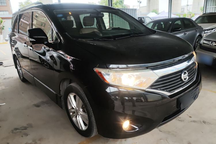 Used Nissan Quest 2015 3.5L SL Front Right 45 Deg