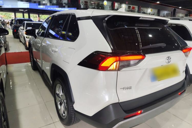 Used Toyota RAV4 2020 2.0L CVT Two-Wheel Drive Fashion Edition
