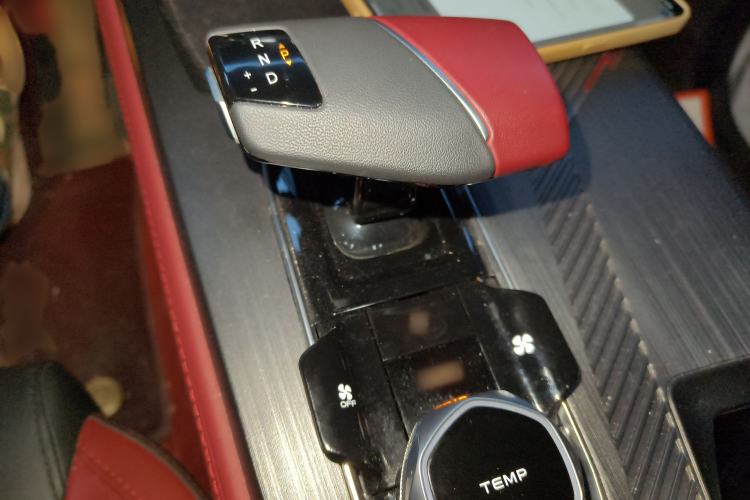 Used Oshan Z6 2023 Blue Whale 1.5T DCT Smart Luxury Model