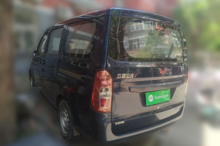 Used Wuling Rongguang V 2015 1.5L Base Version
