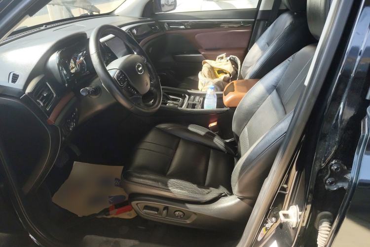 Used GAC Trumpchi GS8 2017 320T Two-Wheel Drive Luxury Smart Connectivity Version (7 Seats)