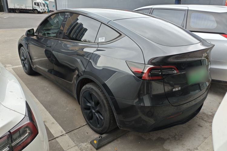 Used Tesla Model Y 2024 Long-Range All-Wheel-Drive Version
