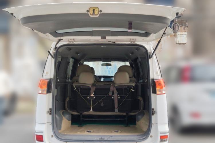 Used Dongfeng Shuaike 2011 1.6L Manual Comfort 7-Seater
