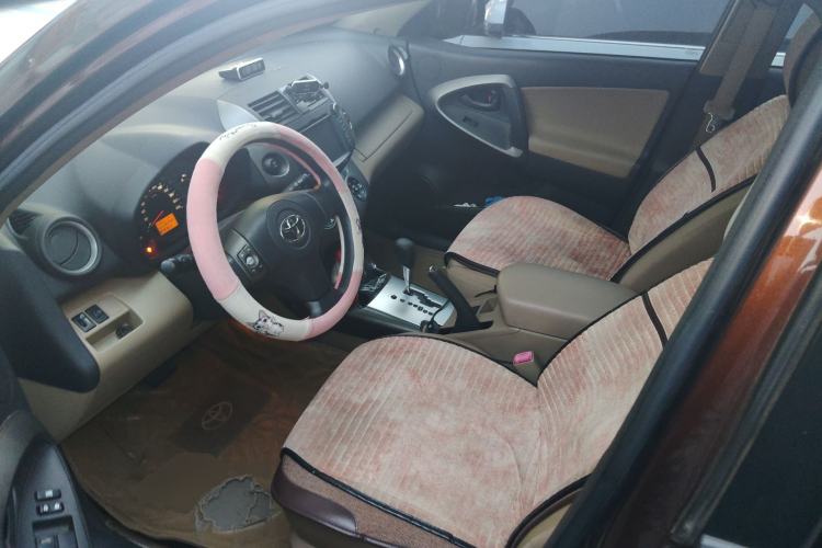 Used Toyota RAV4 2012 Luxurious Edition 2.0L Automatic All-Wheel Drive Left Front Seat