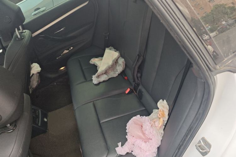 Used BMW 3 Series GT 2019 320i M Sport Package Left Rear Seat