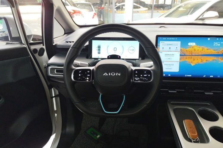 Used AION Y 2022 Plus 70 Tech Edition Steering Wheel