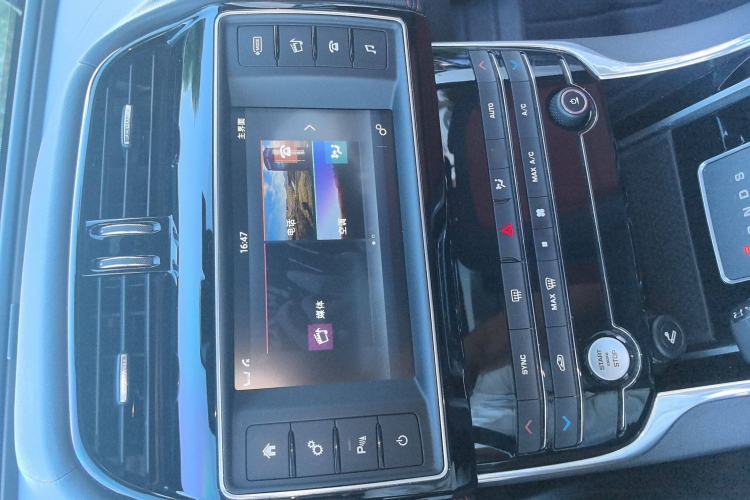 Used Jaguar XE 2017 2.0T 200 PS R-Sport