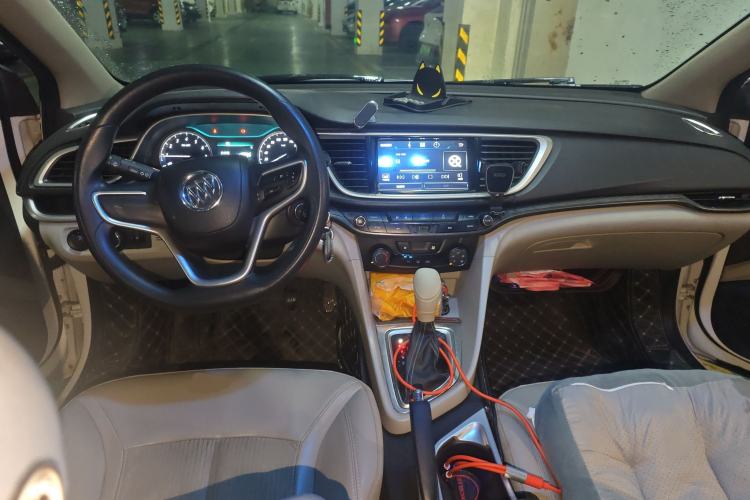 Used Buick GT 2016 15N Automatic Elite Edition Center Console