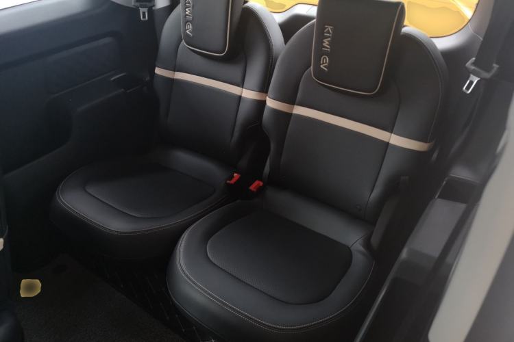 Used Baojun KiWi EV 2021 Artist Model Ternary Lithium Left Rear Seat