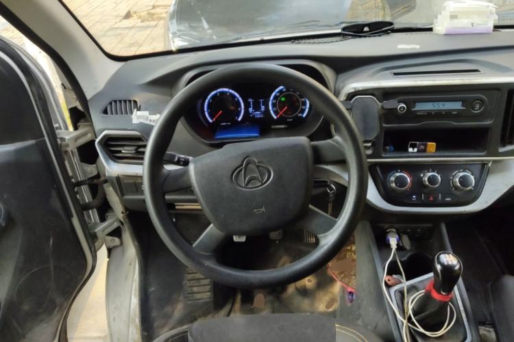 Used Chana Ruixing M60 2023 1.6L CNG Comfort-Grade 6-Seater Passenger Vehicle
