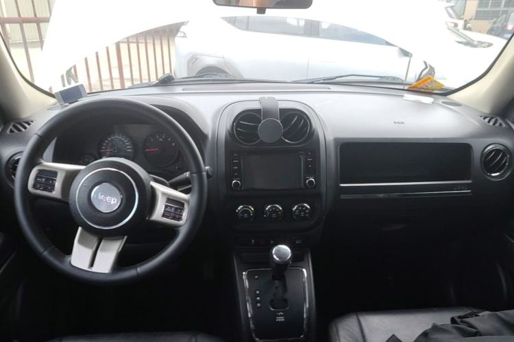 Used Jeep Patriot 2011 2.4 Classic Upgrade Edition
