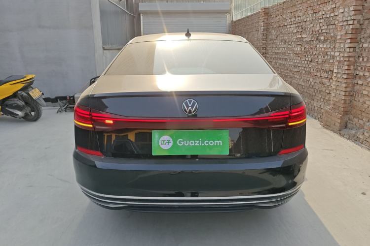 Used Volkswagen Passat 2023 Facelift 330TSI Luxury Edition
