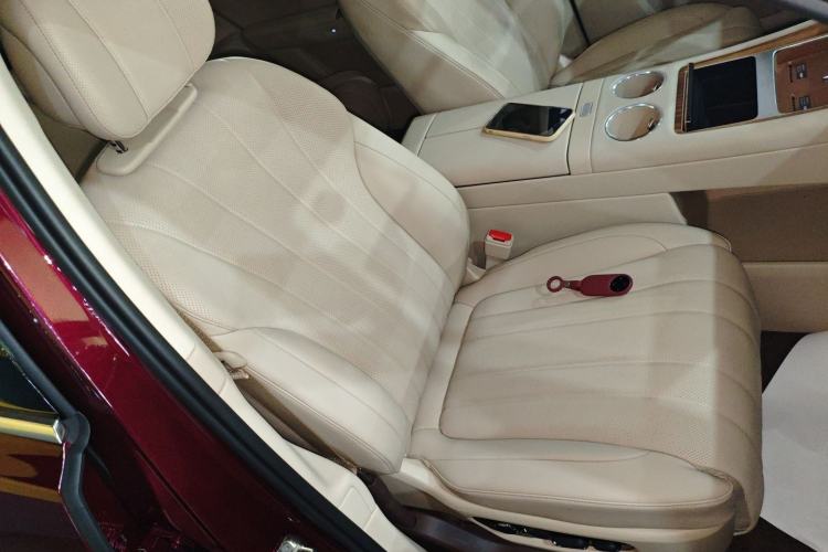 Used Hima AITO M7 2026 Model Range-Extending Max All-Wheel Drive 5-Seater Version Right Front Seat