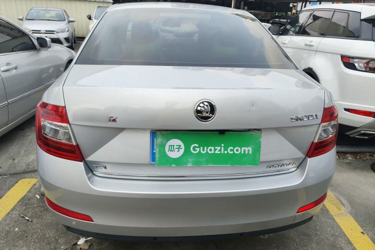 Used Skoda Octavia 2015 1.4TSI DSG Yijun Edition Rear