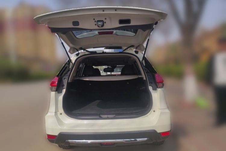 Used Nissan X-Trail 2019 2.0L CVT Smart Connect Comfort Edition 2WD
