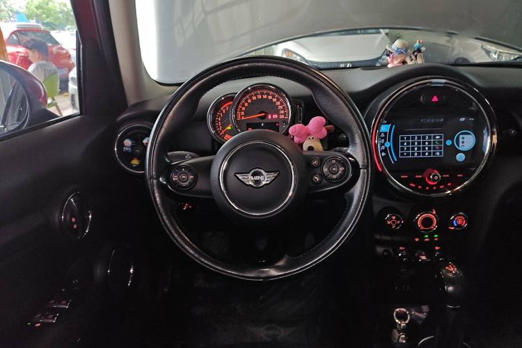 Used MINI MINI 2016 1.2T ONE Pioneer Edition Five-Door Version
