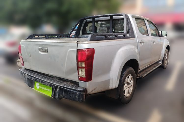 Used Isuzu D-MAX 2018 2.5T Two-Wheel-Drive Base Version JE4D25Q5A