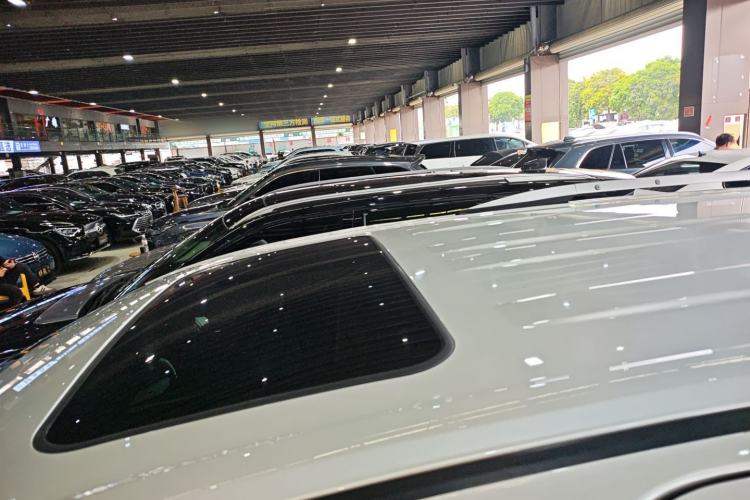 Used Toyota SIENNA 2021 2.5L Hybrid Premium Edition