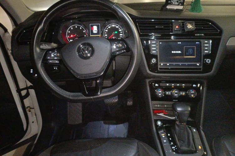 Used Volkswagen Tiguan L 2018 330TSI Automatic Two-Wheel Drive Comfort Edition