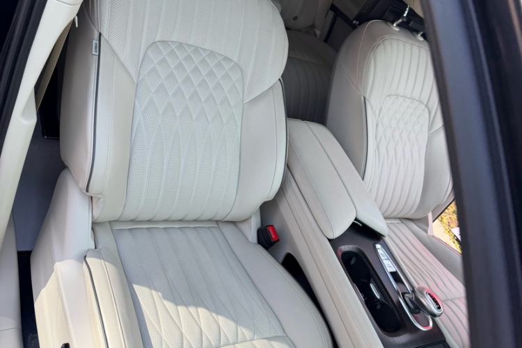 Used VOYAH Dream 2022 Low-Carbon Edition Dream+ Smart Enjoyment Package