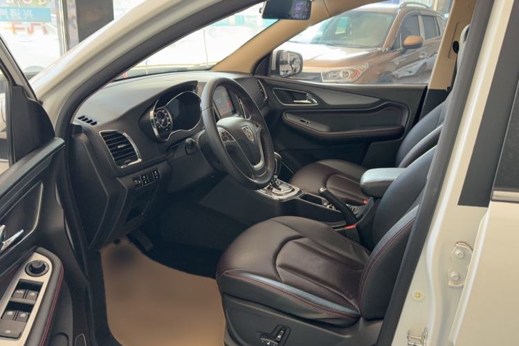 Used Baojun 560 2016 1.8L iAMT Luxury Model
