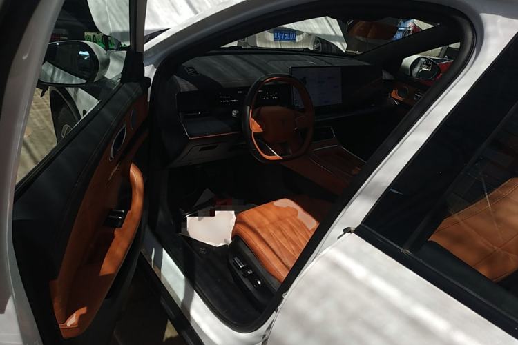 Used NETA L 2024 Extended-Range 220 PRO+ Family Package