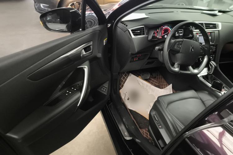 Used DS 6 2016 1.6T Luxury Edition THP160 Driver Seat