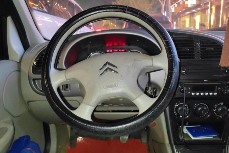 Used Citroen Elysee 2012 Sedan 1.6L Manual Tech Model CNG Steering Wheel