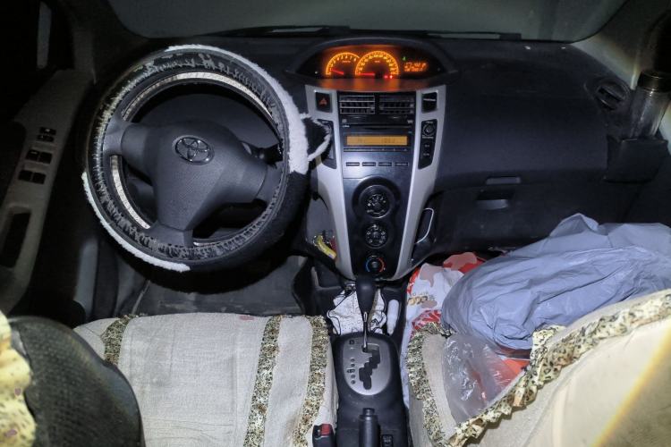 Used Toyota Yaris 2011 1.6G Automatic Xuan Dong Edition Center Console