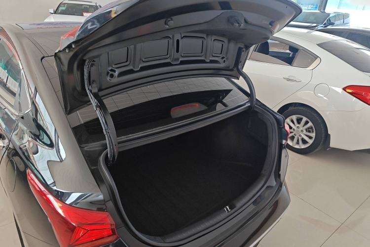 Used Hyundai Verna (new generation) 2020 1.4L Manual GLS Cool Edition
