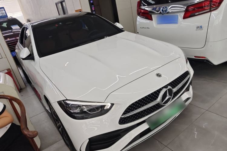 Used Mercedes-Benz C-Class New Energy 2023 Second Facelift C 350 eL Front Right 45 Deg