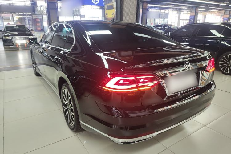 Used Volkswagen Phideon 2021 380TSI Luxury Edition
