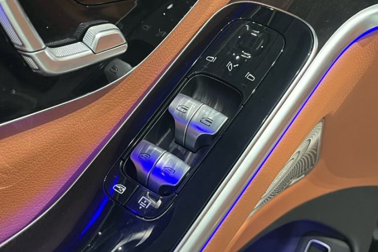 Used Mercedes-Benz S-Class 2022 Revised S 400 L Luxury Edition Interior 9