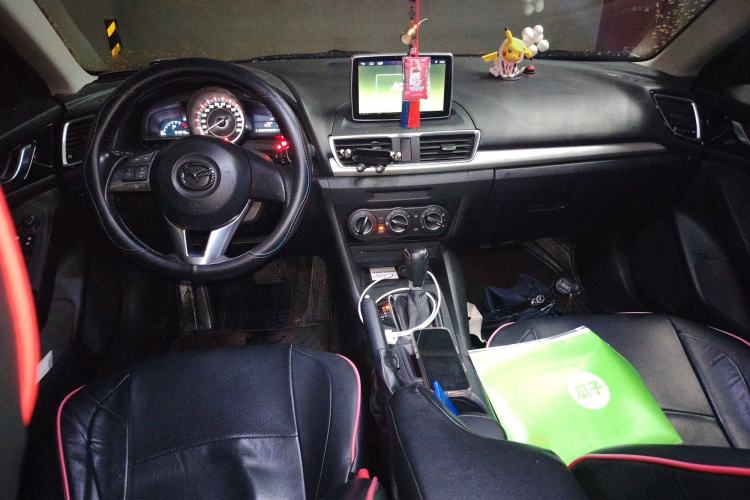 Used Mazda 3 Axela 2016 Sedan 1.5L Automatic Comfort Model