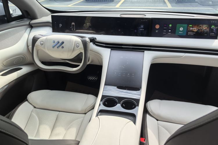 Used IM LS7 2023 90 kWh Elite Rear-Drive Version