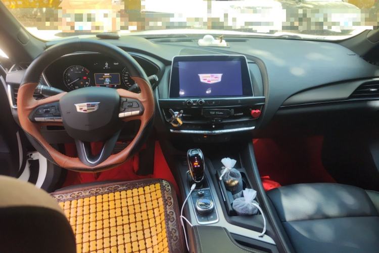 Used Cadillac CT5 2021 Revised 28T Luxury Version Center Console