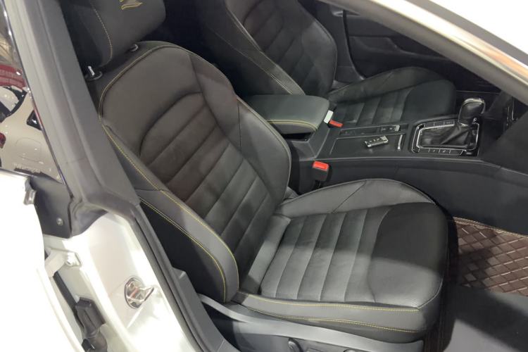 Used Volkswagen FAW-Volkswagen CC 2021 380TSI Striking Edition Right Front Seat