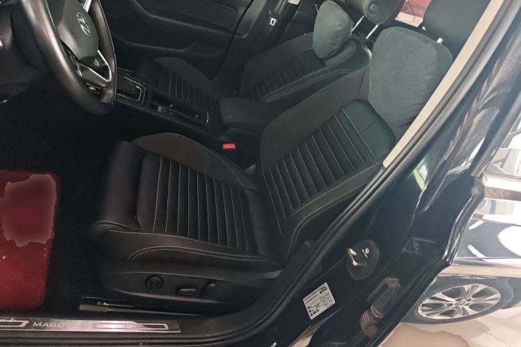 Used Volkswagen Magotan 2020 330TSI DSG Leading Model
