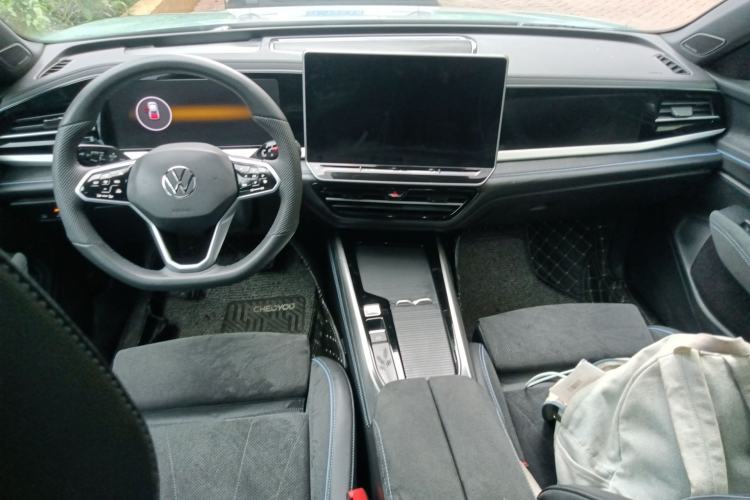 Used Volkswagen Passat 2025 Pro 380TSI Starry Dragon Luxury Edition Center Console