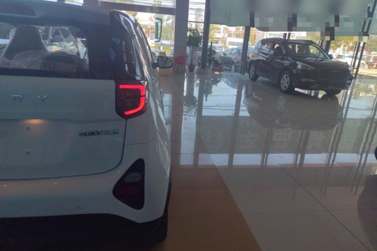 Used Chery Little Ant 2024 Revised Edition Youth Version 321 km Beloved Pro Version 29.23 kWh Right Rear Taillight