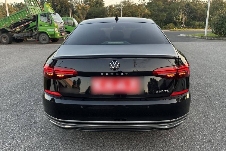 Used Volkswagen Passat 2020 Facelift 330TSI Elite Edition China VI Standard