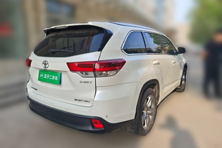 Used Toyota Highlander 2018 2.0T Four-Wheel Drive Luxury Version 7 Seats China VI Standard Rear Right 45 Deg