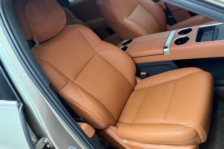 Used Li Auto L8 2023 Pro Model Interior 5