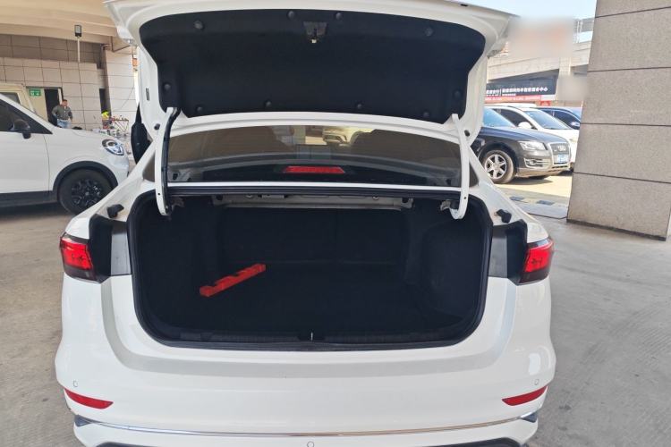 Used Geely Auto Emgrand 2023 4th Generation Champion Edition 1.5L CVT Prestige Model
