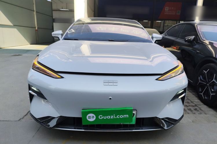 Used Geely Galaxy E8 2024 550 km Range Rear-Wheel-Drive PRO Exterior 1