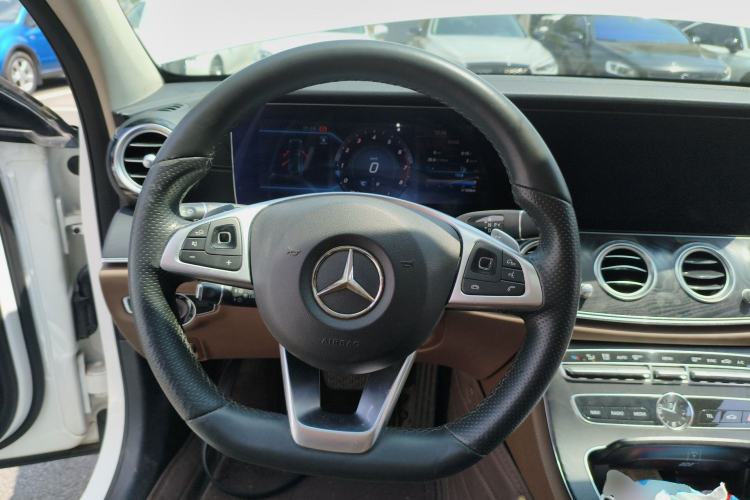Used Mercedes-Benz E-Class 2018 Facelift E 200 L Sport Edition Steering Wheel