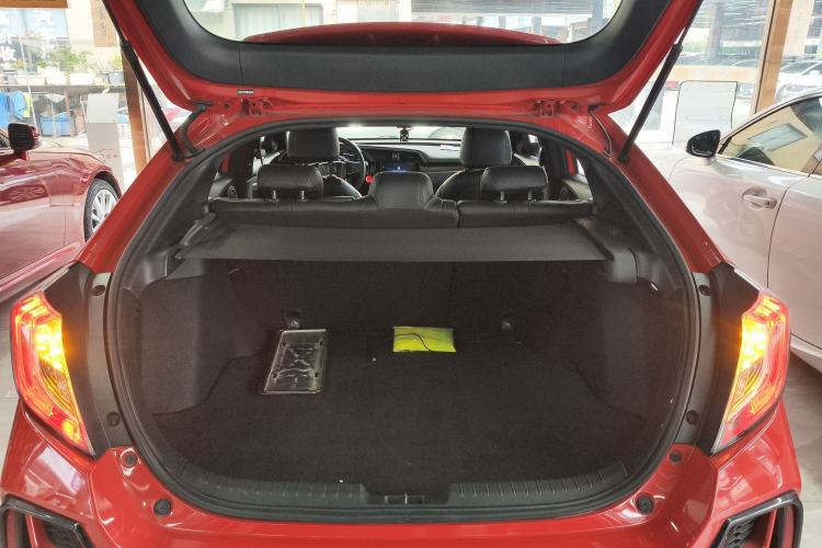 Used Honda Civic 2021 HATCHBACK 220TURBO CVT Trendy Cool Edition