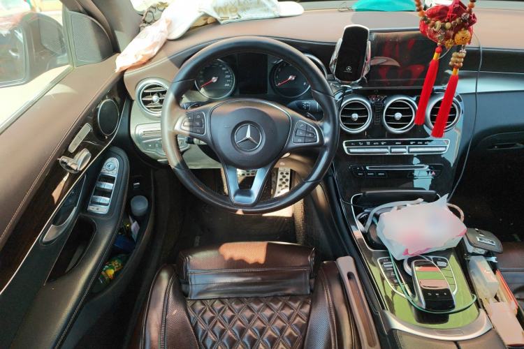 Used Mercedes-Benz GLC 2017 GLC 260 4MATIC Dynamic Edition Steering Wheel