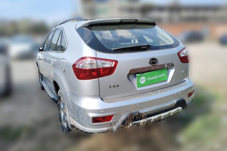 Used BYD S6 2013 Platinum Edition 2.0L Manual Luxury Model
