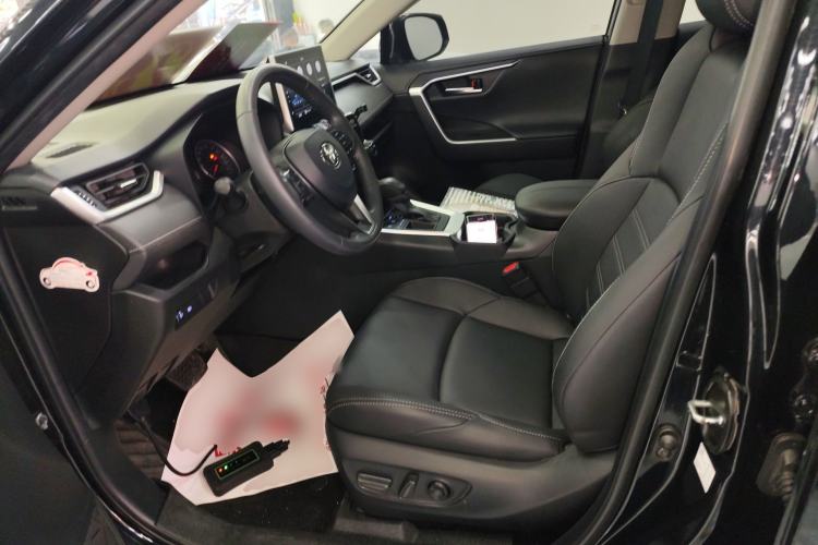 Used Toyota Wildlander 2021 2.0L CVT Two-Wheel Drive Luxury Edition Left Front Seat